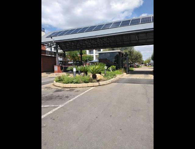 3 BEDROOM APARTMENT FOR SALE IN GREENSTONE CREST